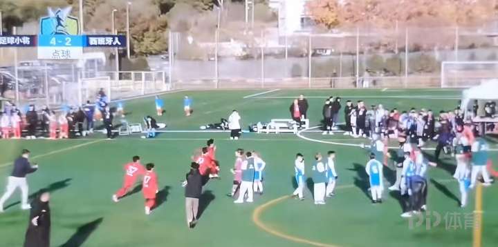 中国足球小将2016队0-1赫罗纳 无缘曼努埃尔杯决赛
