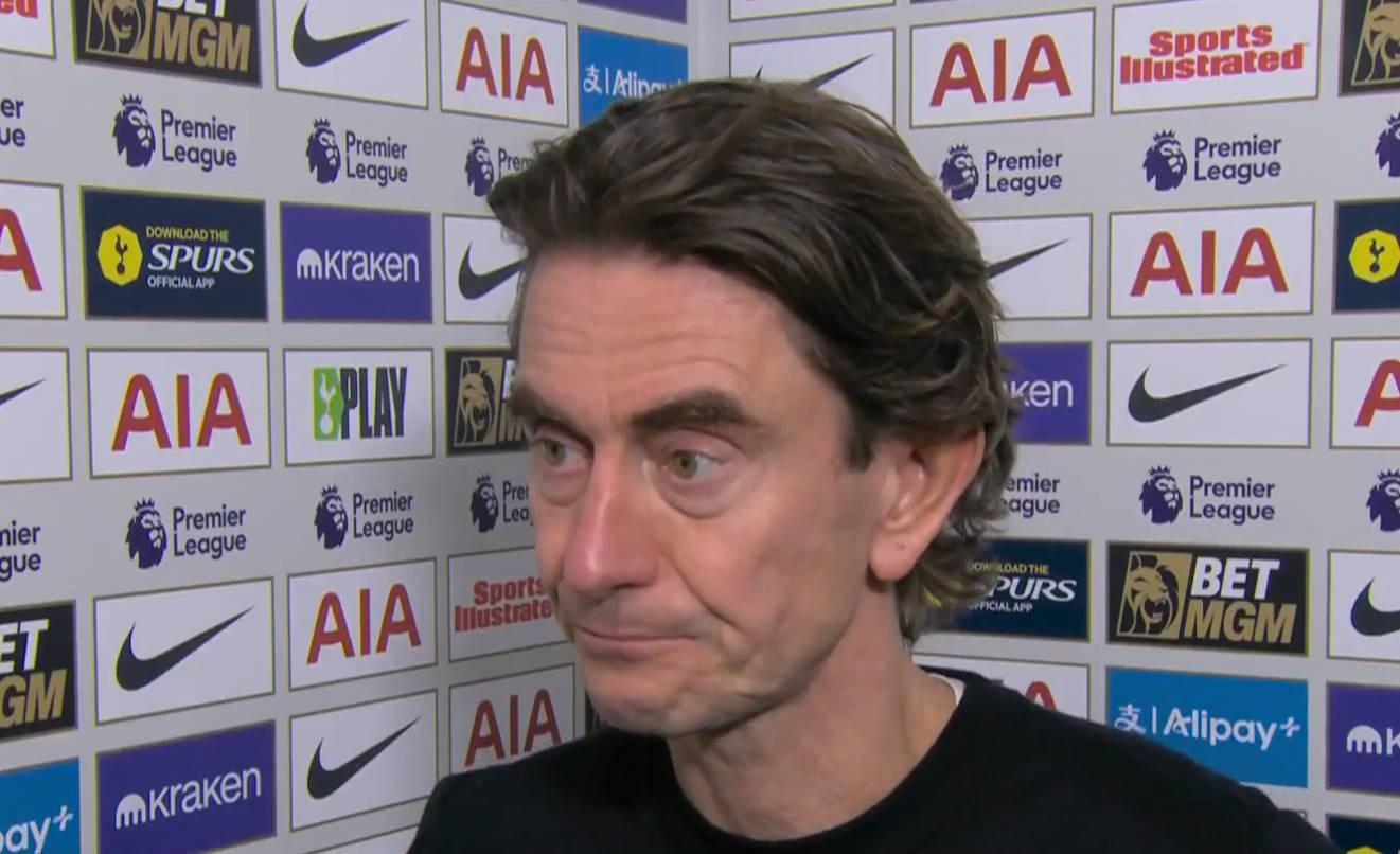 弗兰克：西蒙斯一直非常努力；希望未来都能踢出这样的比赛