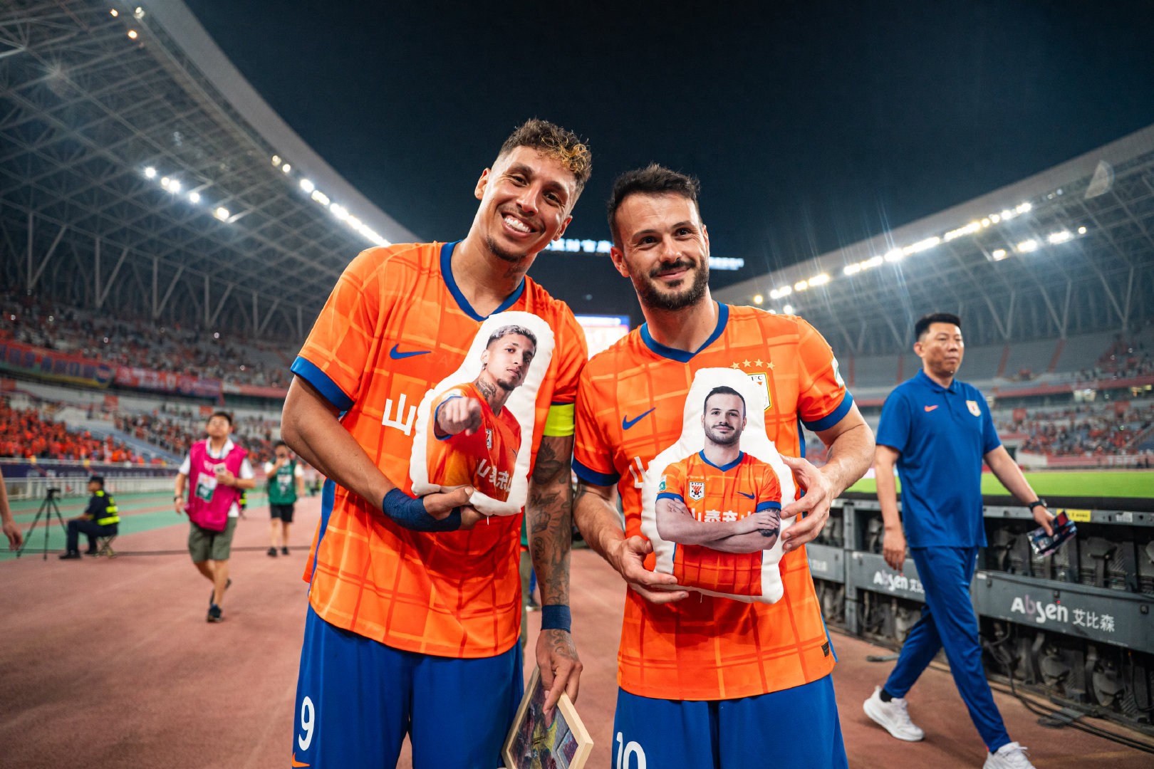 中日韩联赛球员薪资对比:回归理性的中超看到希望