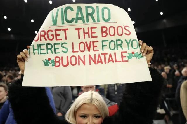 TA:列维的离开让热刺球迷少了个清晰的情绪宣泄目标