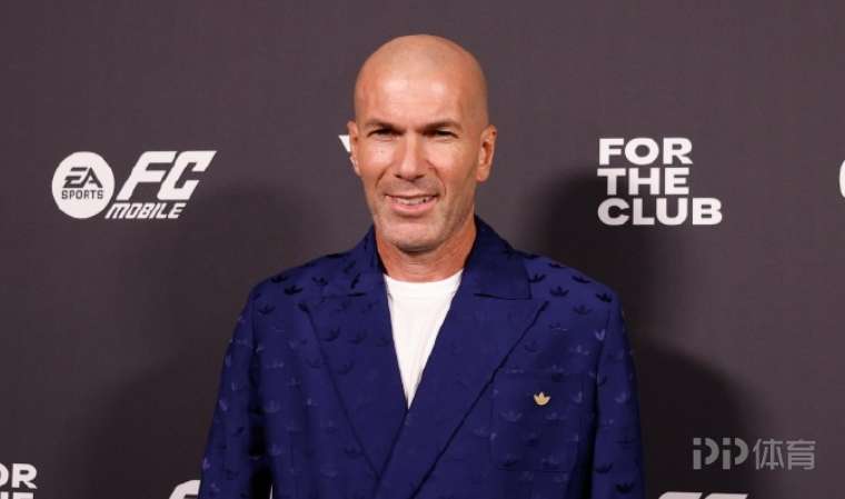 跟队:齐达内和阿韦洛亚最可能接替阿隆索 但二人均非理想选择