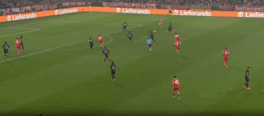 第69分钟,卡尔禁区内停球后破门,拜仁2-1反超