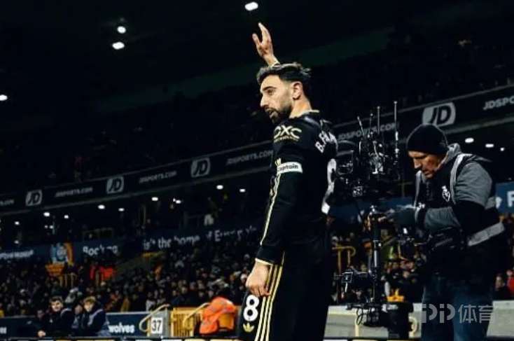 B费英超生涯已打入66球 英超历史葡萄牙球员中仅次于C罗