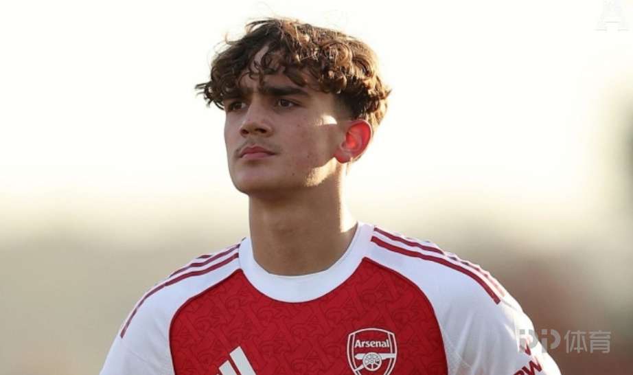 TA:15岁阿森纳小将道曼脚踝受伤 预计伤缺2个月