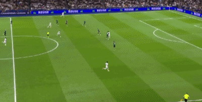 第28分钟,贝林直塞助攻罗德里戈破门,皇马1-0曼城!