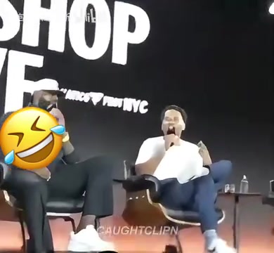 观众们真有活啊詹姆斯刚讲话底下发出此起彼伏山羊的声音