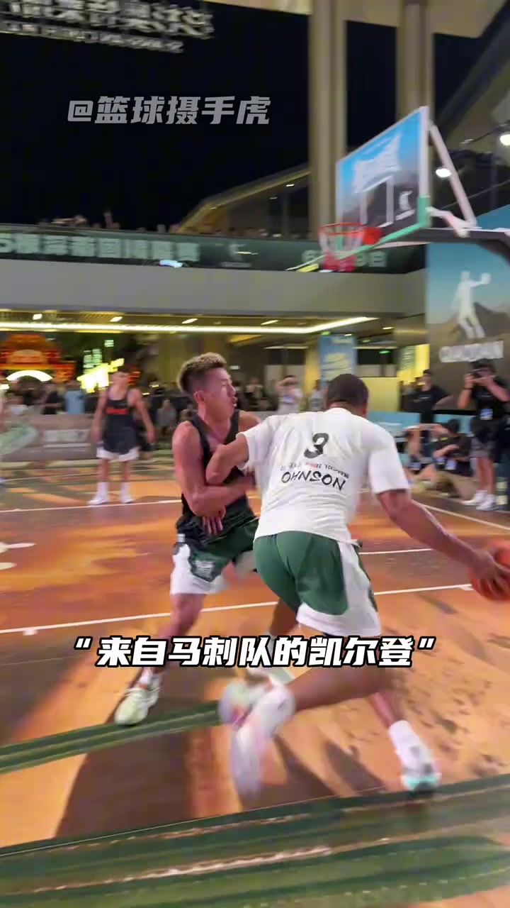 不要质疑NBA的实力凯尔登看着都不快但是打的非常轻松