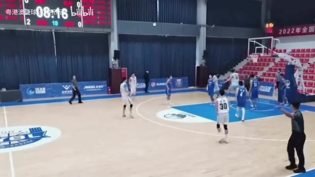 降维打击16岁的杨瀚森在U17比赛中是怎么打球的