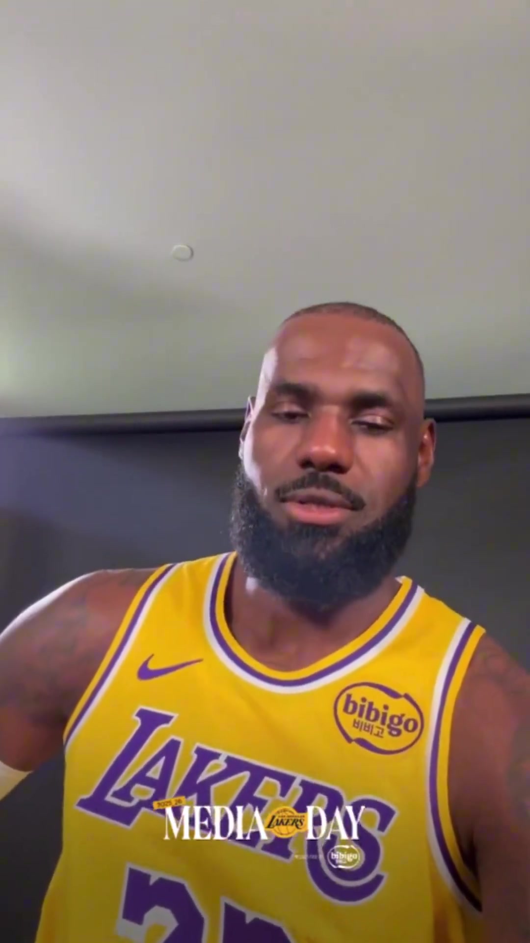 一夏天没见了老詹非常想念大家