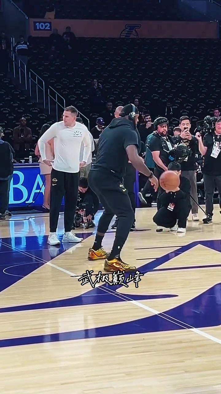 熟悉的GOAT回来了詹姆斯复出迎来自己第23个赛季