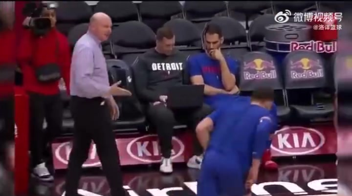格里芬19年作为活塞球员重返快船主场疑似拒绝和鲍尔默握手