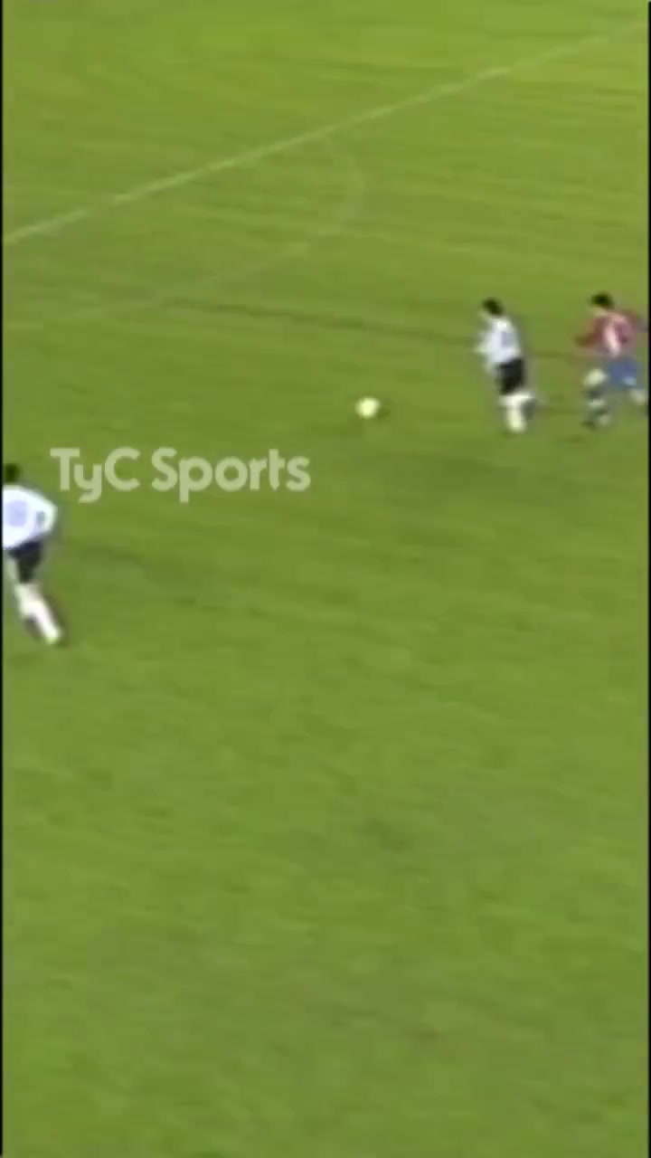 21年前的今天17岁梅西替补登场这标志国家队生涯开始了