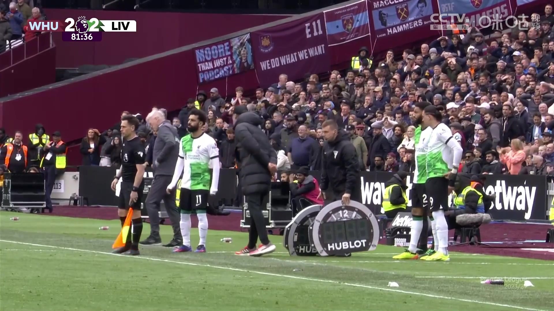 斯洛特怎么办当年萨拉赫不满替补即将上场时和渣叔发生争吵