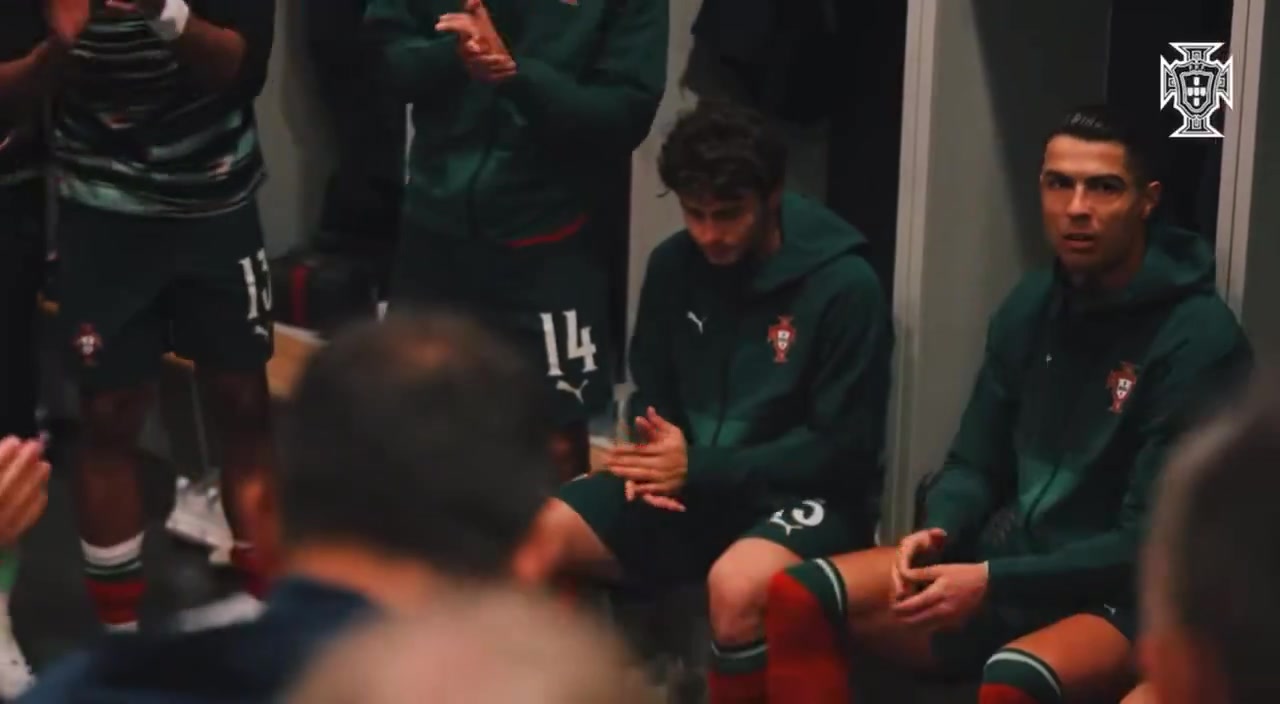 C罗决赛前激励队友相信我这个奖杯是我们的