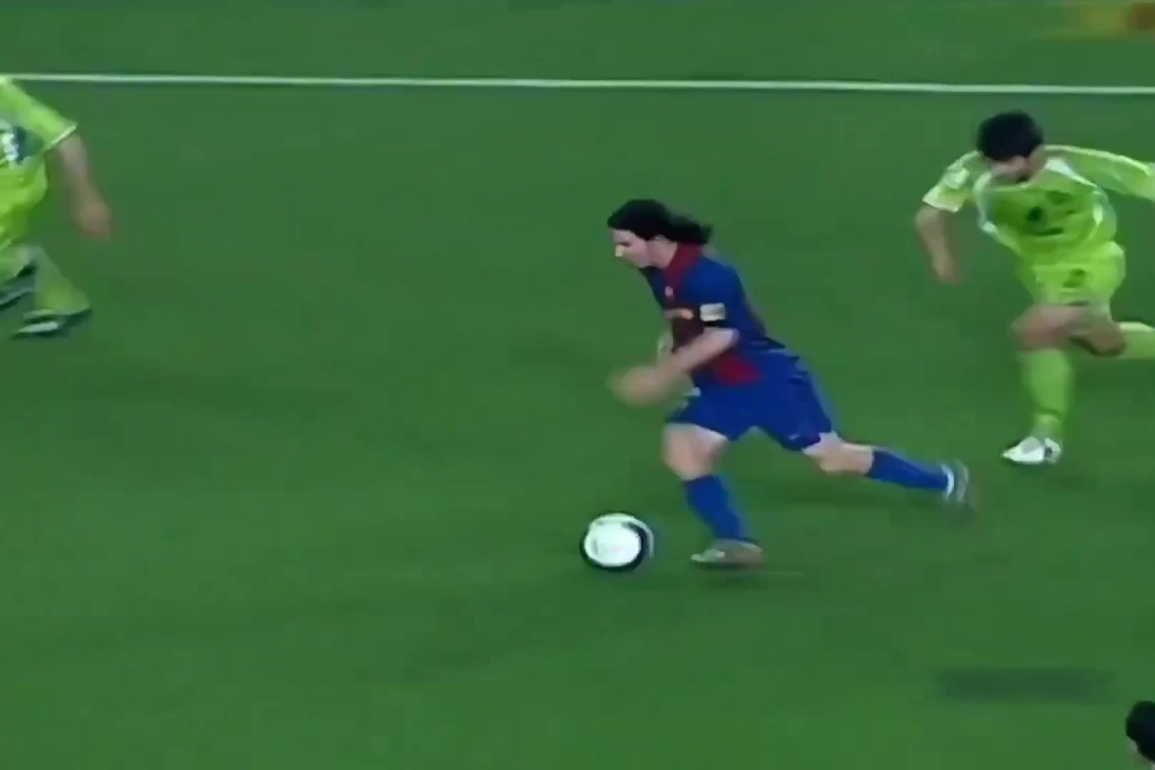 38岁梅西仿佛回到了19回顾梅西经典一条龙