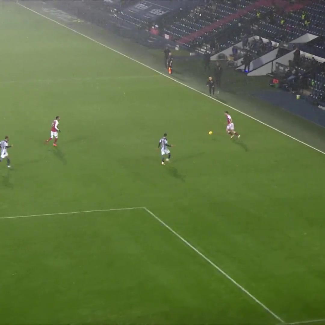 大雪满弓刀阿森纳球迷还记得他这粒精彩的进球吗