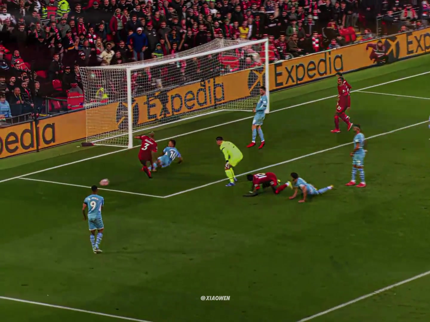 世一腰曼城封堵这块还得看他