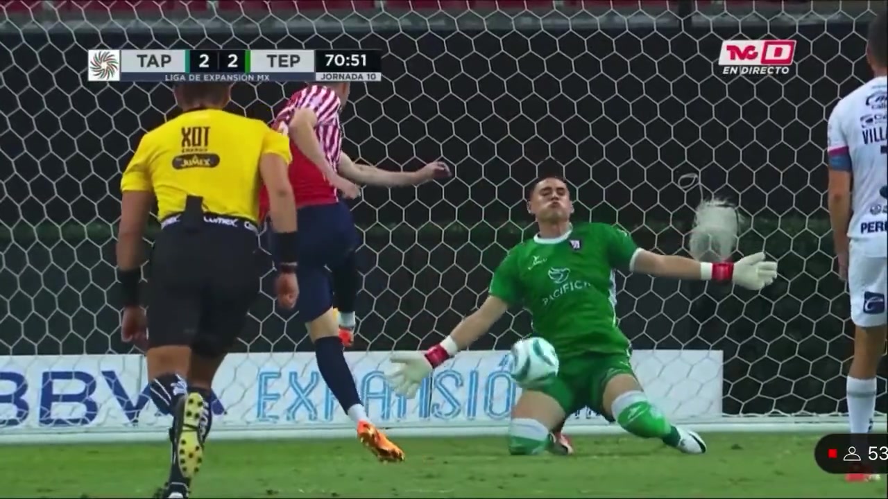 最硬的男人门将以卵击石怒挡爆射这必须给门将颁发金球奖