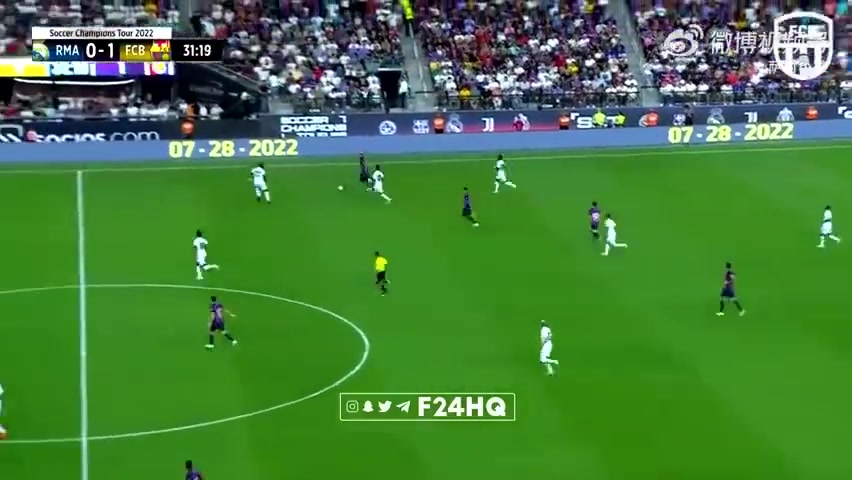 后卫生吃后卫名场面阿劳霍暴力超车吕迪格