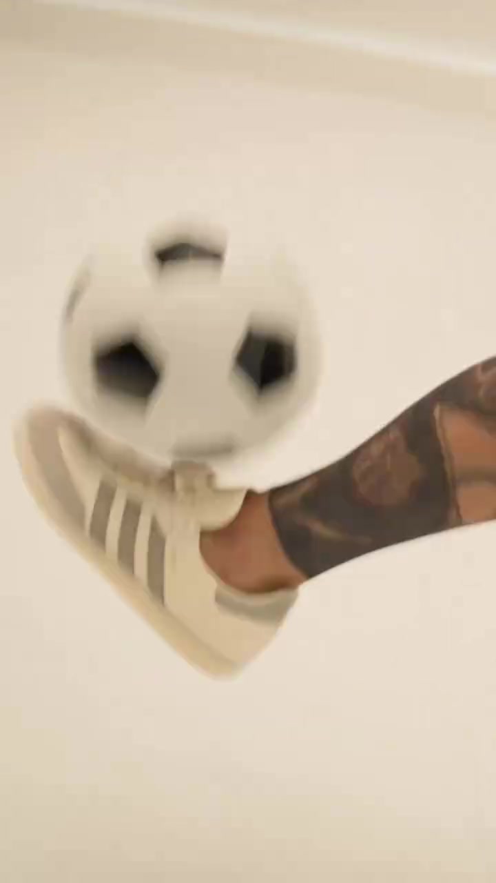 互相成就梅西最新广告1-2岁踢球感激足球带给我的意义