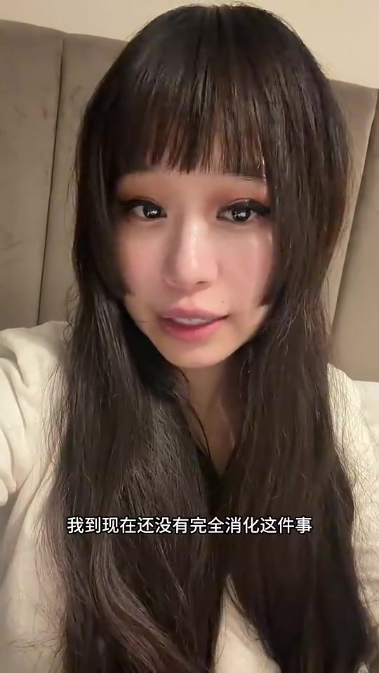 大老师等萨拉赫这爆炸性采访结束我跟认识的英国记者四目相对